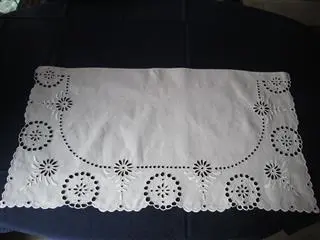 Broderi til dragkiste